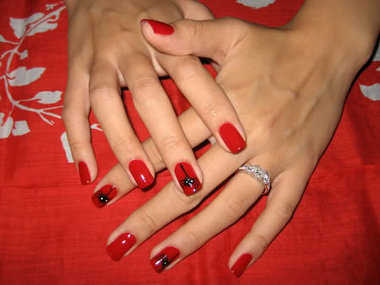 manicure-rojo manicure-rojo