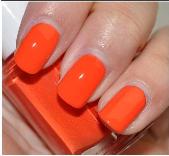 uñas pintadas un solo color
